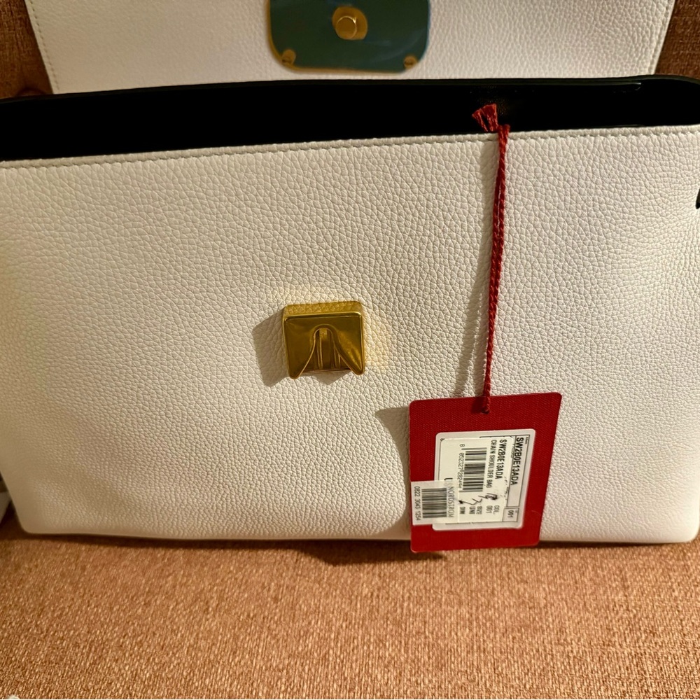 VALENTINO GARAVANI Pebbled Calfskin VRing Chain Shoulder Bag - Picture 9 of 16
